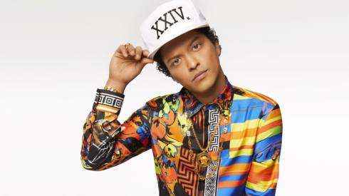 bruno-mars-press-photo-2-kai-z-feng-885f1d8b-0fc8-4ea6-a613-06ef6ce4e443